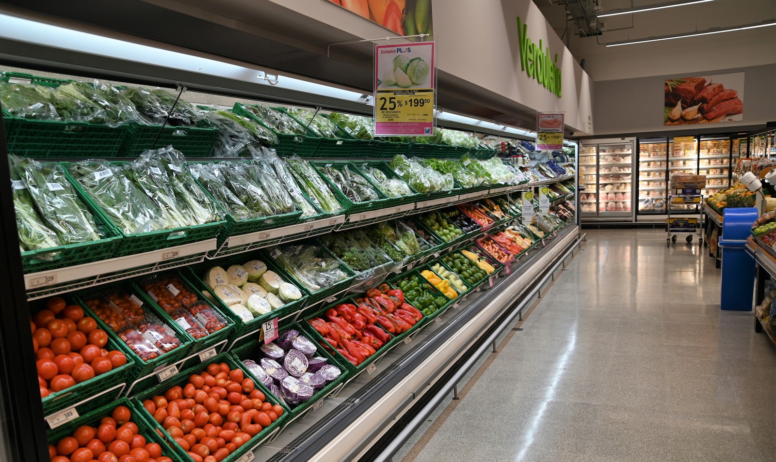 Lanzamiento de la canasta de frutas y verduras de estación Nacionales