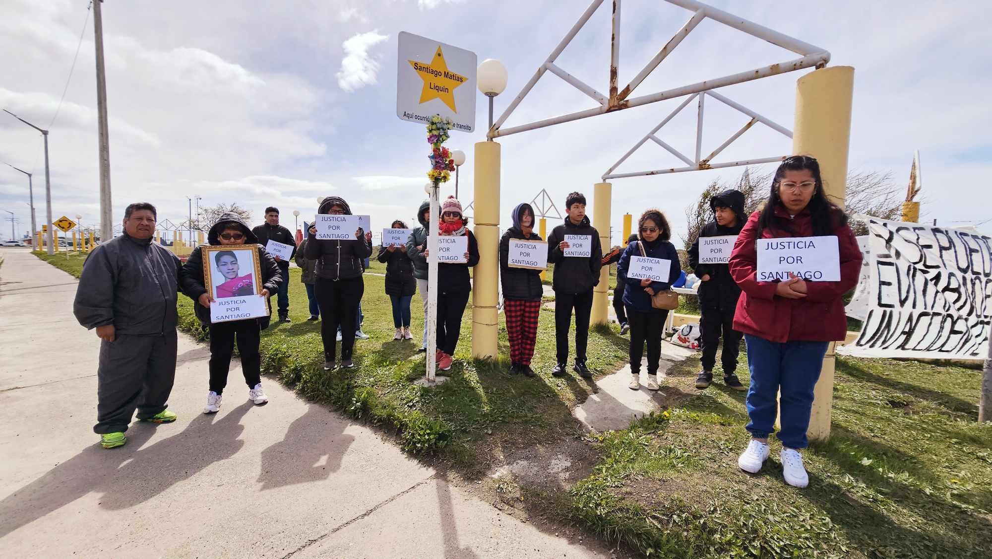 La familia Liquin pide al Concejo la modificación de un bulevar y la