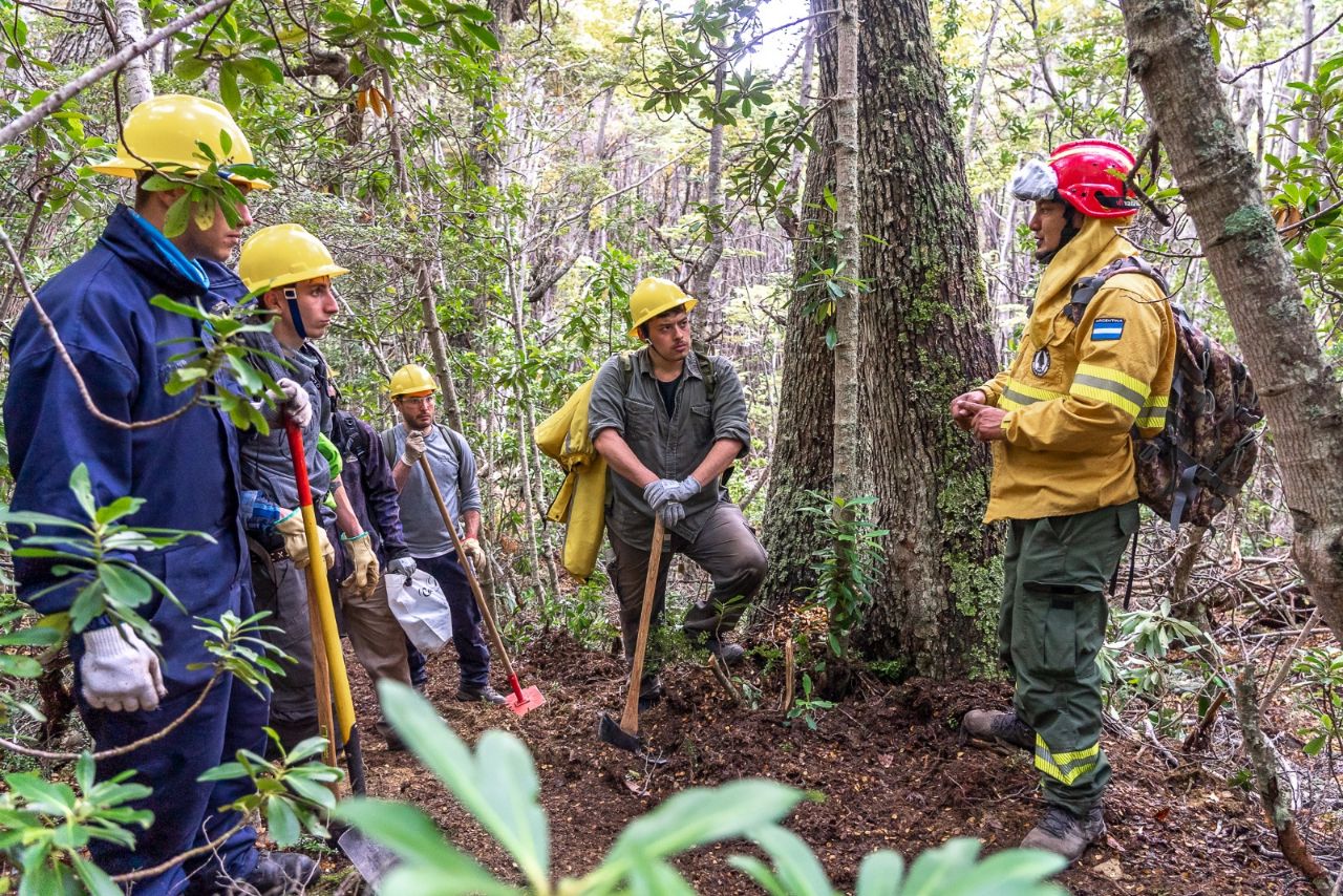 Concluyó El Primer Curso Inicial Para Combatientes De Incendios Forestales En Ushuaia Ushuaia