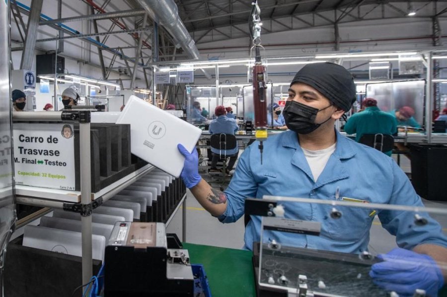 Gran merma en la producción y aumentó en la presión laboral en TDF