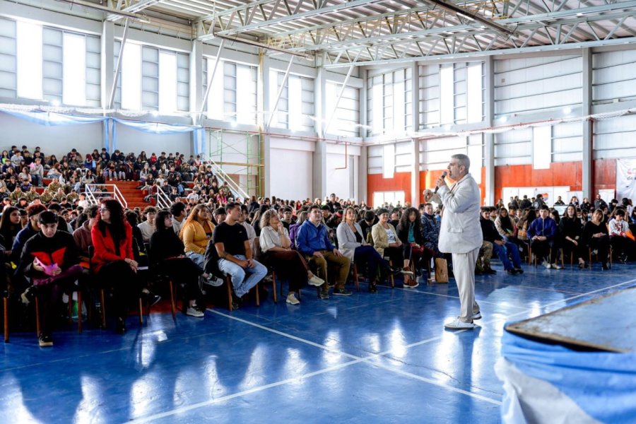 “Nos reunimos para reflexionar, trabajar juntos y pensar qué tipo de escuela queremos”