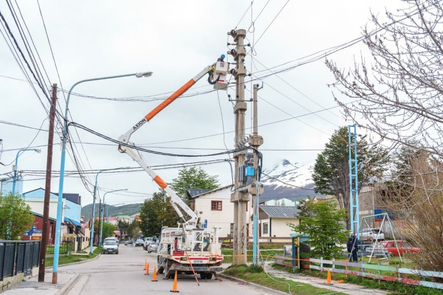 Imputan a la Dirección Provincial de Energía de Ushuaia por cargos indebidos en facturas