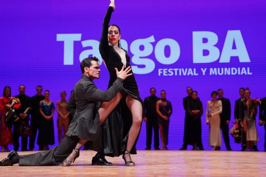 Los campeones mundiales de tango brindarán clases gratuitas en la provincia